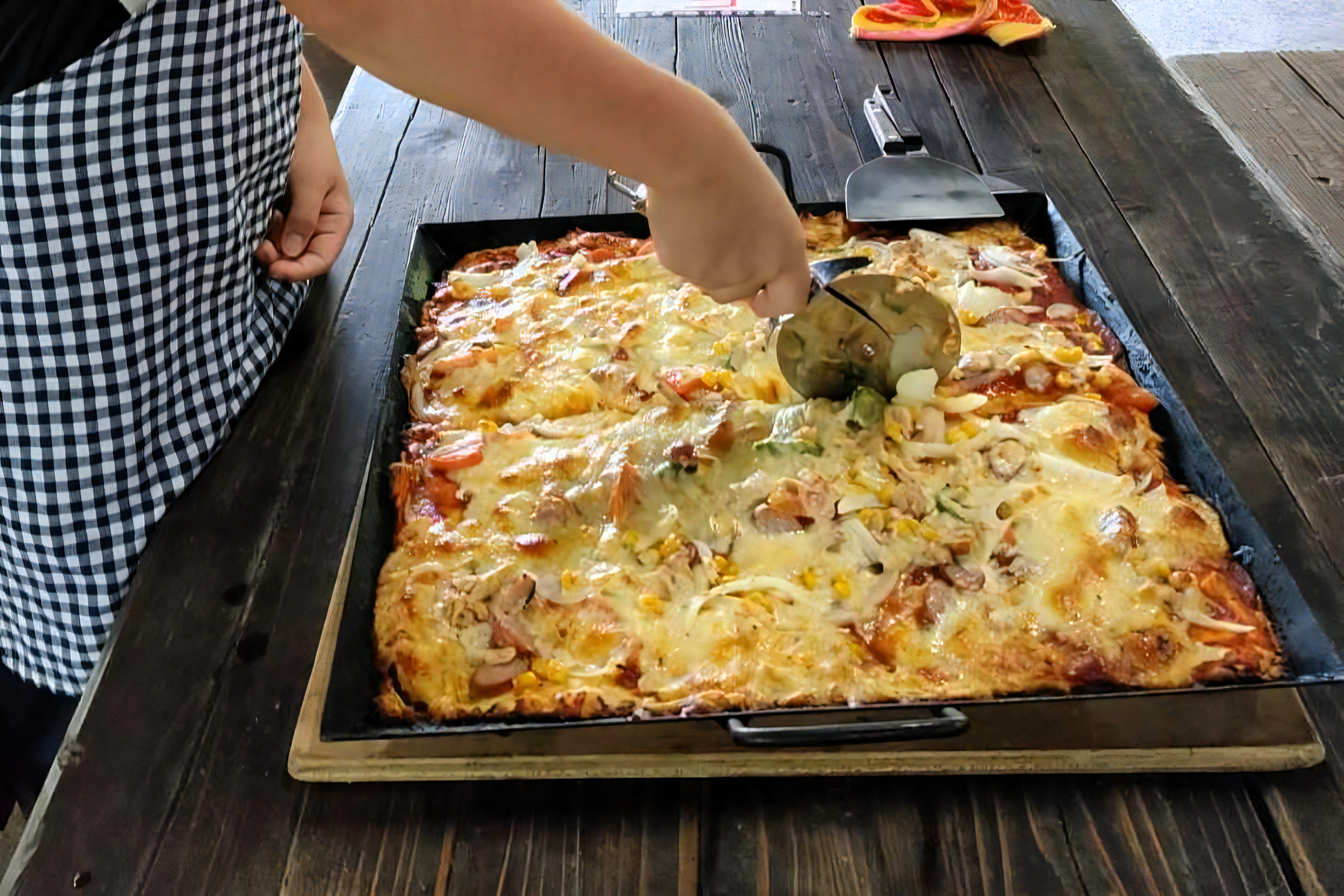 鹿行地区里親会　夏の集い「ピザ・ポトフ作り」を開催しました